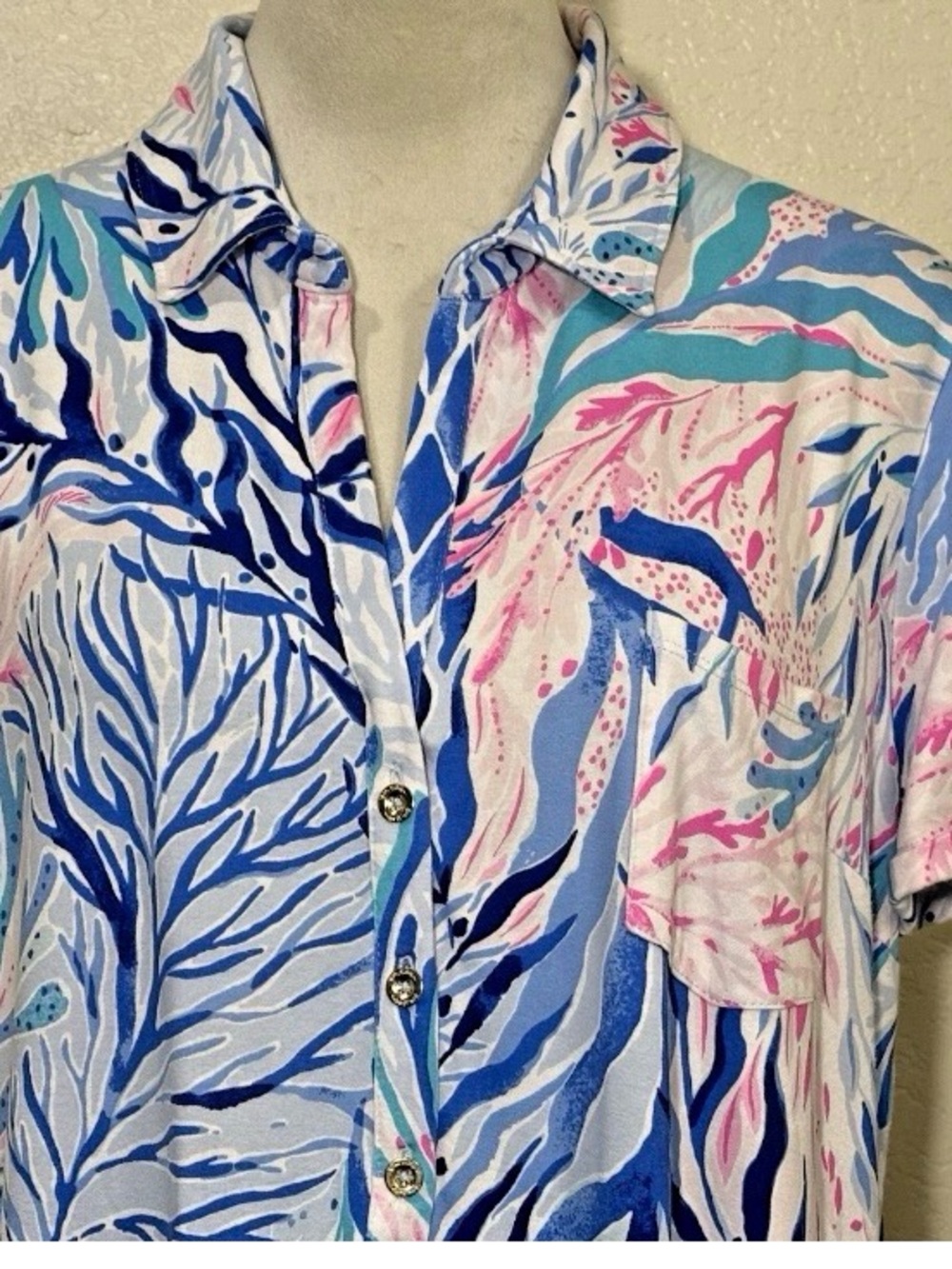Lilly Pulitzer Men’s Short-Sleeve Button-Down in Blue, Pink & White